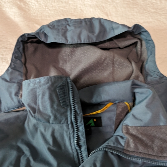 EMS System Three Medium Weight Ski or Snowboard Jacket Men's Size Small - Picture 12 of 16